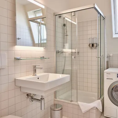 Bern, Perfect Located And Spacious * Berne